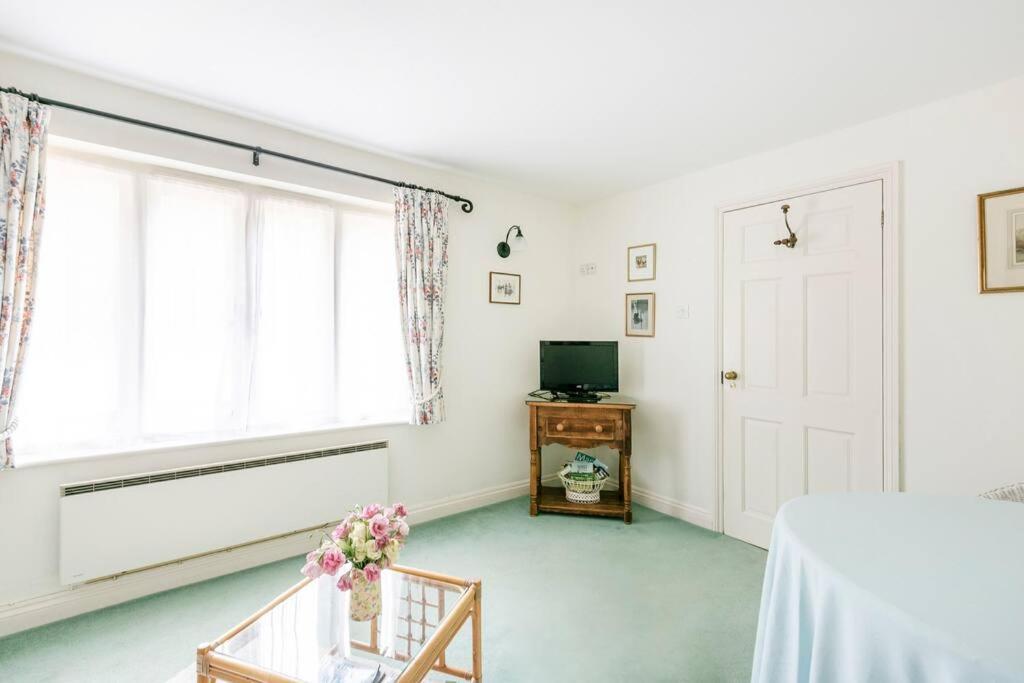 Highfield Lodge Трінґ Екстер'єр фото