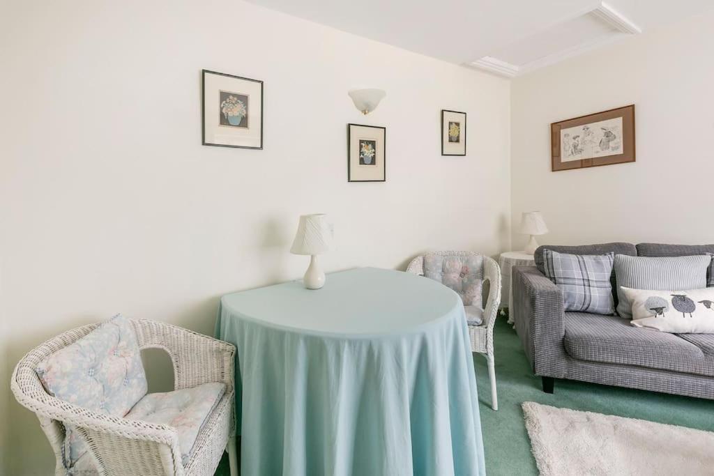 Highfield Lodge Трінґ Екстер'єр фото