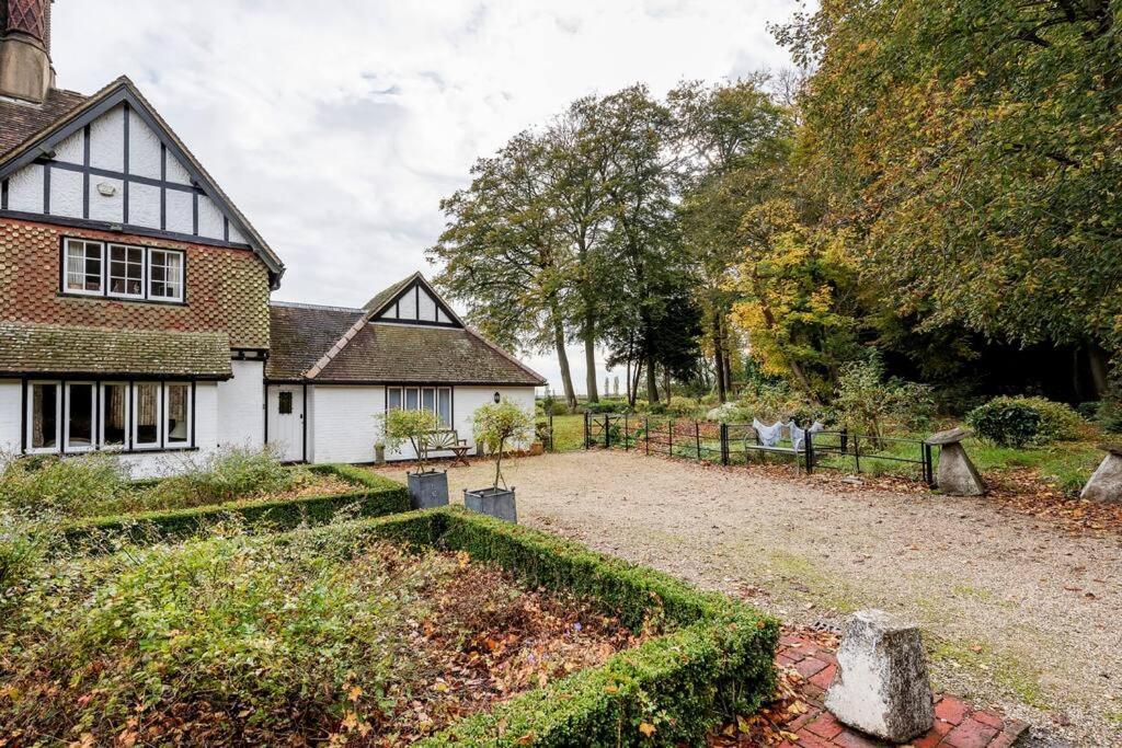 Highfield Lodge Трінґ Екстер'єр фото