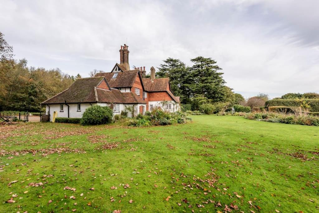 Highfield Lodge Трінґ Екстер'єр фото